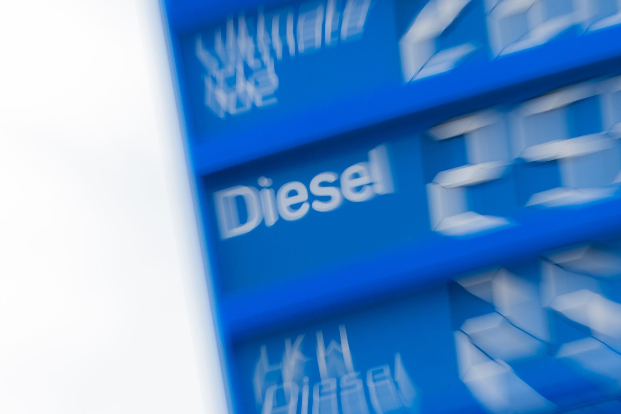 Eine mögliche Freigabe von Reserven zu organisieren, sei Aufgabe der Internationalen Energieagentur (IEA), hieß es von der EU-Kommission. (Illustration)