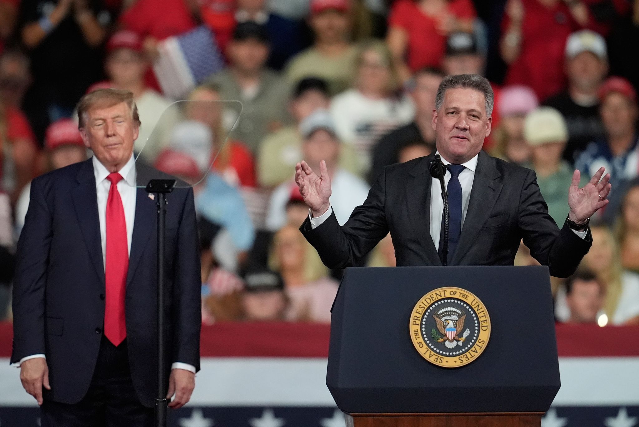 Döllner mit Trump - «weit mehr als eine Frage des schlechten Geschmacks». (Archivbild)
